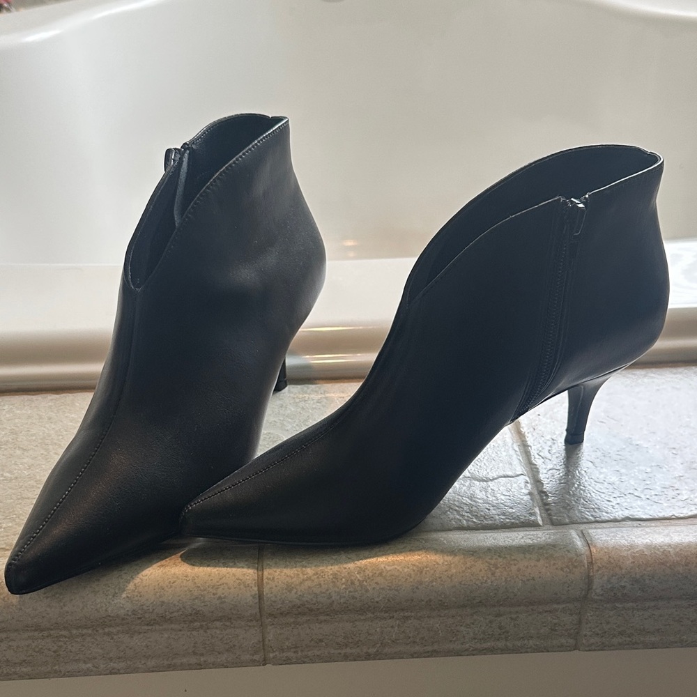 SALE! NWOT Ankle Boots